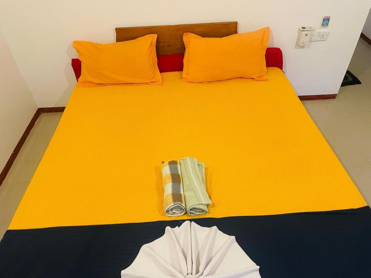 Crystal Bay Hotel Arugam Bay Szoba fotó